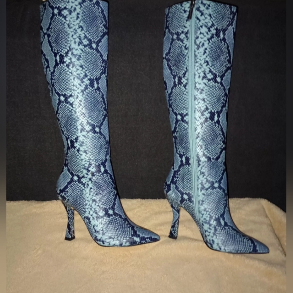 Gianni Bini Lennoxe Snake Print Leather Heel Tall Boots Teal Waters 5M - Picture 1 of 9